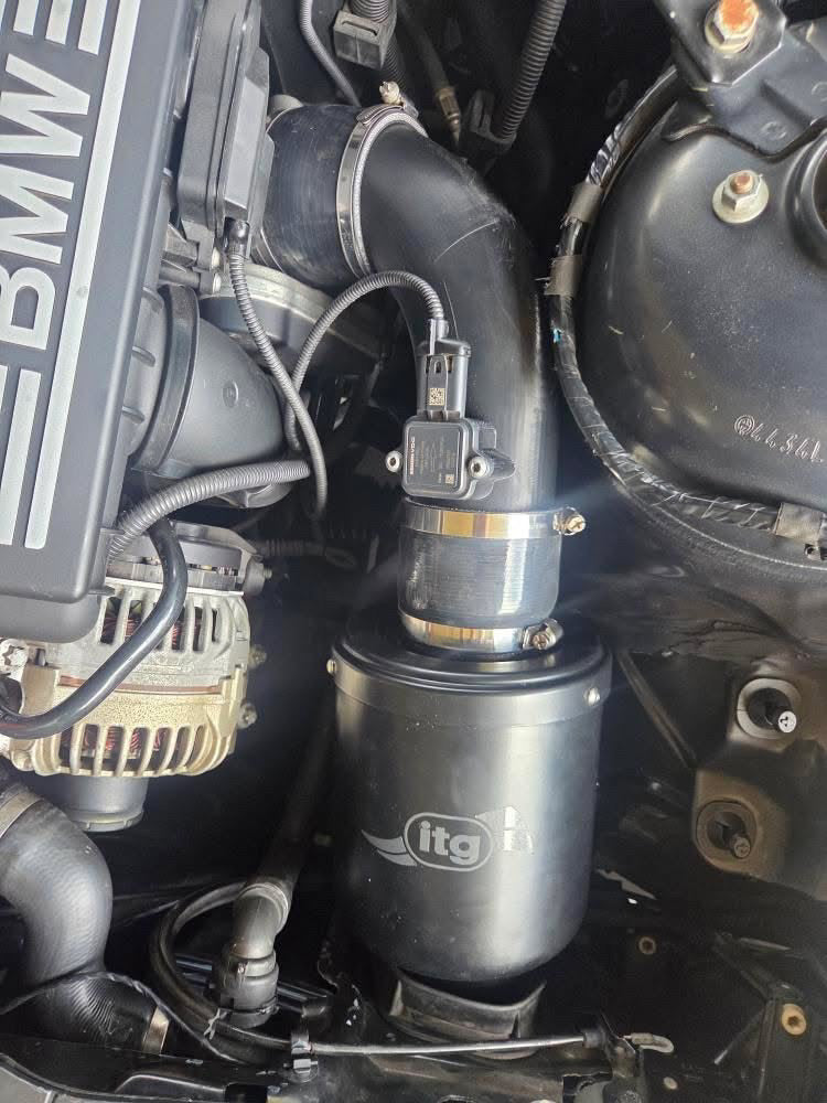 BMW N52 MAF and Intake Pipe Assembly | MAF85