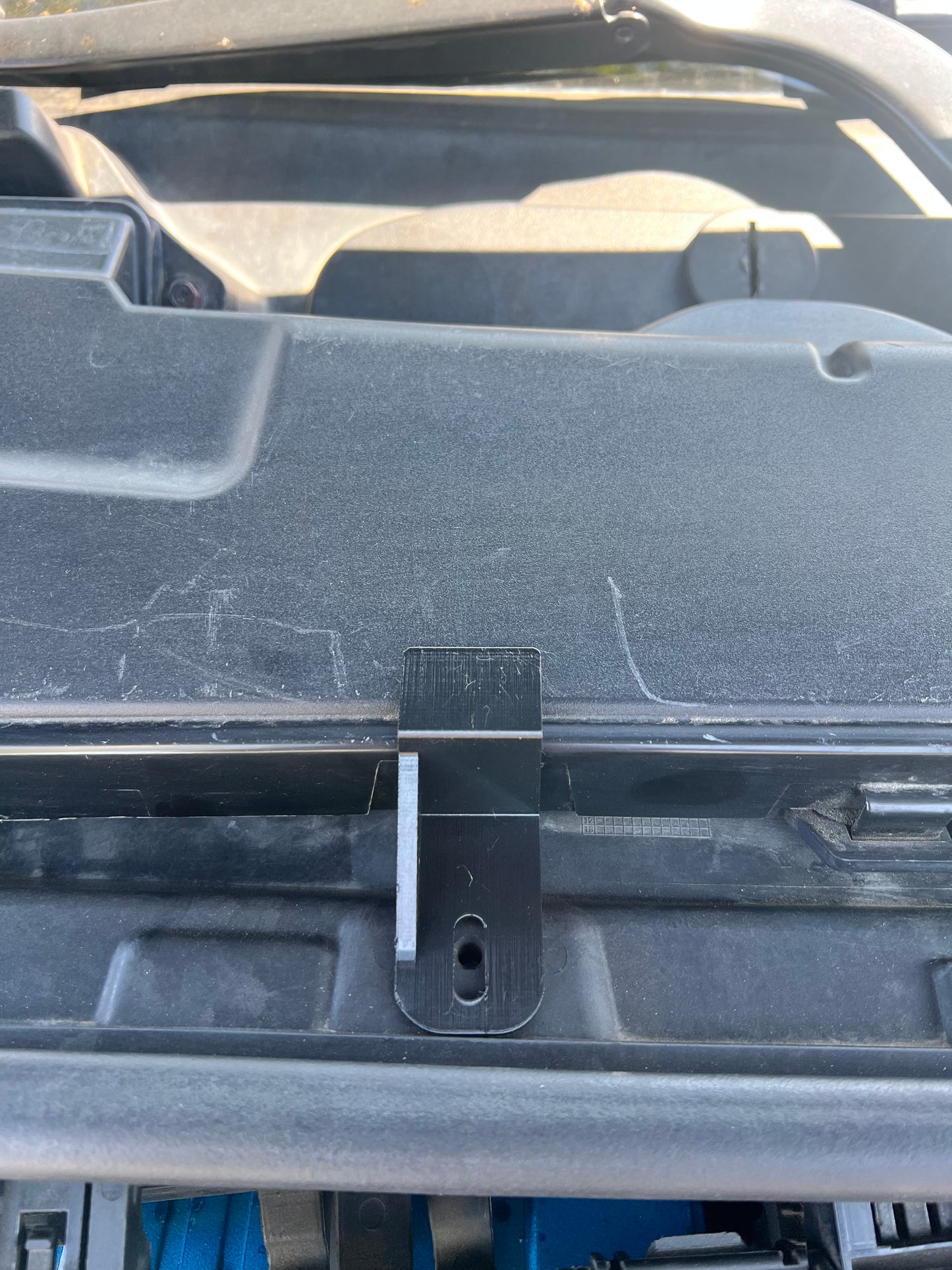 BMW E9X Cabin Filter Cowl Repair Tabs | CRT90