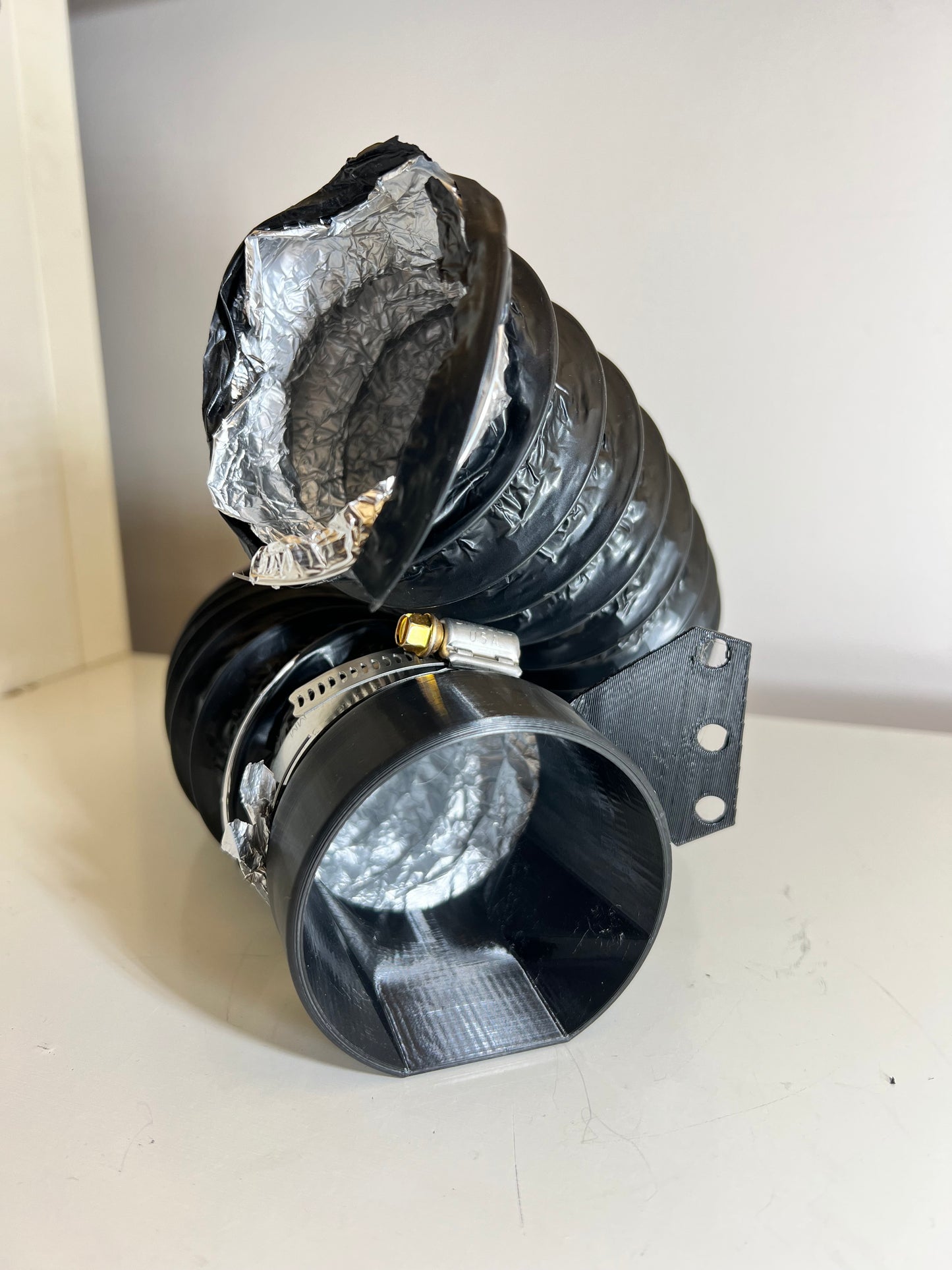BMW E90/E91+ Round Fog Light Intake Assembly | RFI90