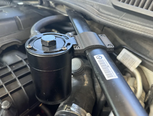 Mishimoto Oil Catch Can Adapter for E8X, E9X | OCA90