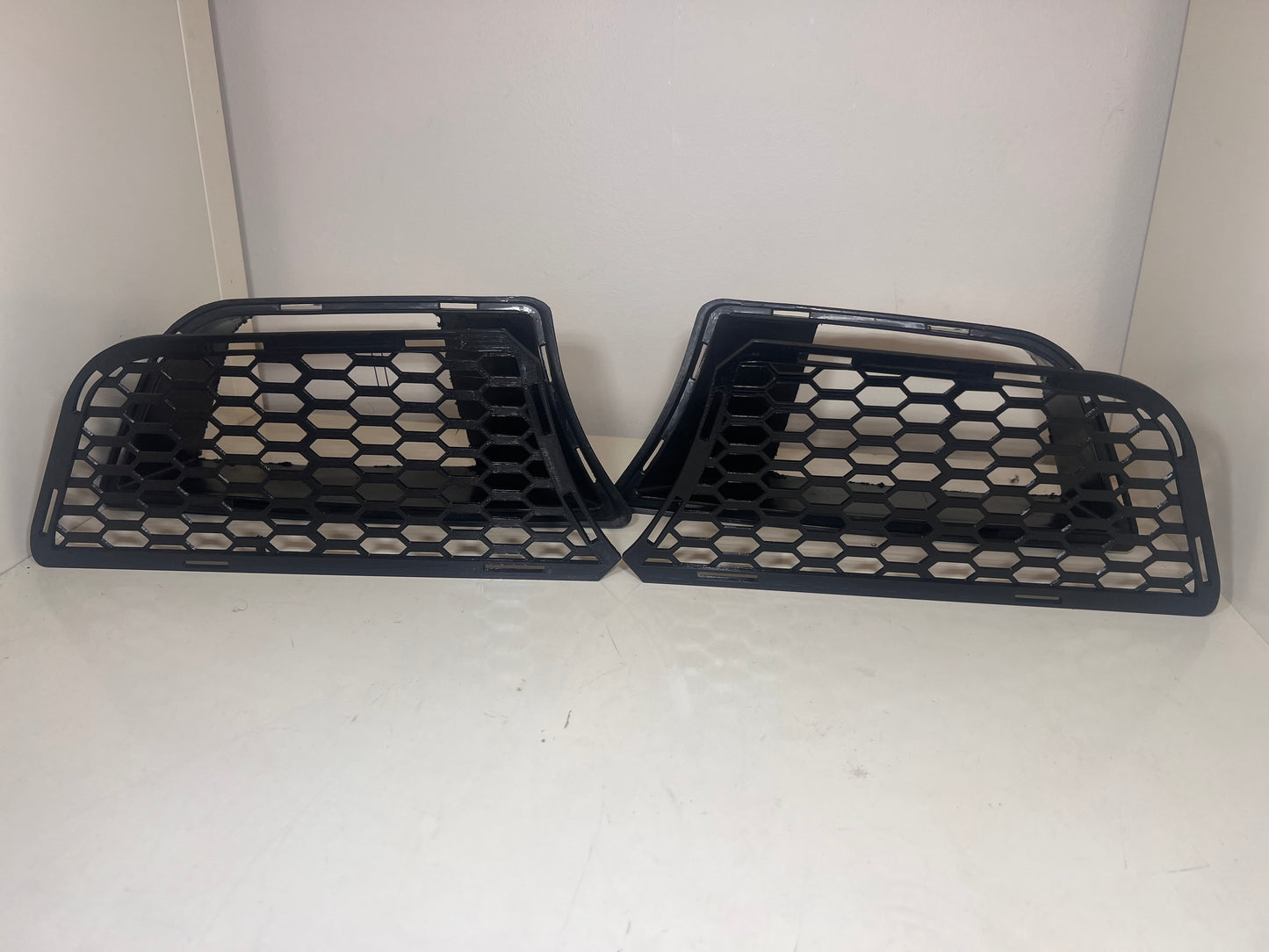 E90 E91 M2 Style Front Bumper Meshes