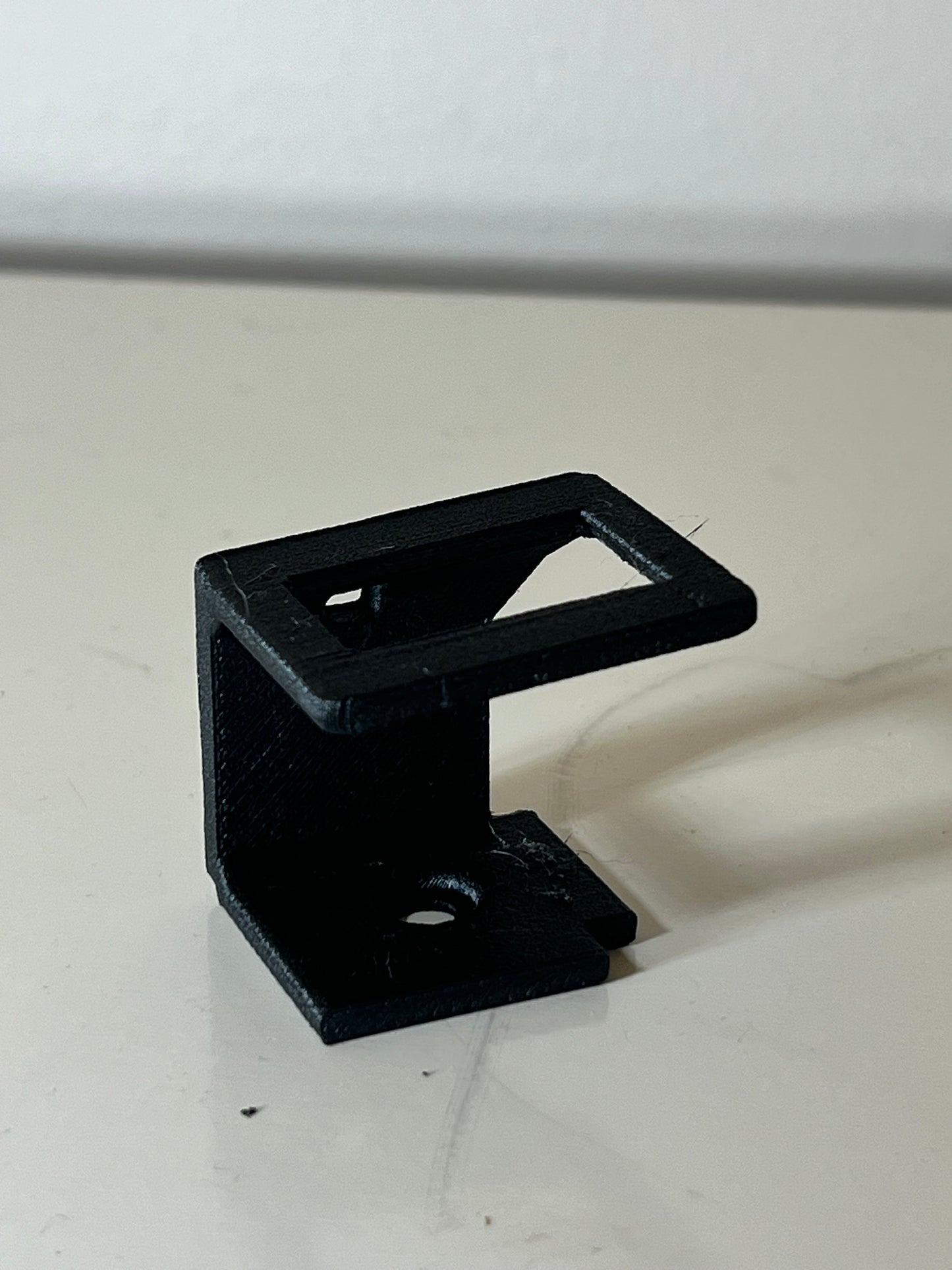 E9X Hood Prop Sensor Bracket | HOB90