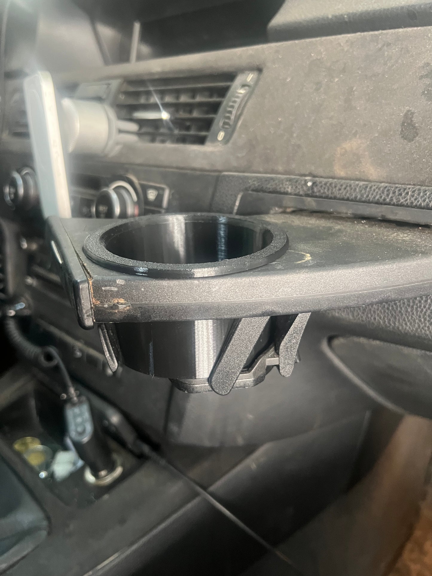 E46 E9X Cupholder Energy Drink Pop Can Cup Adapter