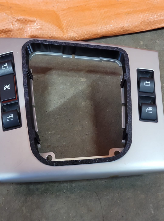 BMW E46 Shift Boot Bracket | MSB46