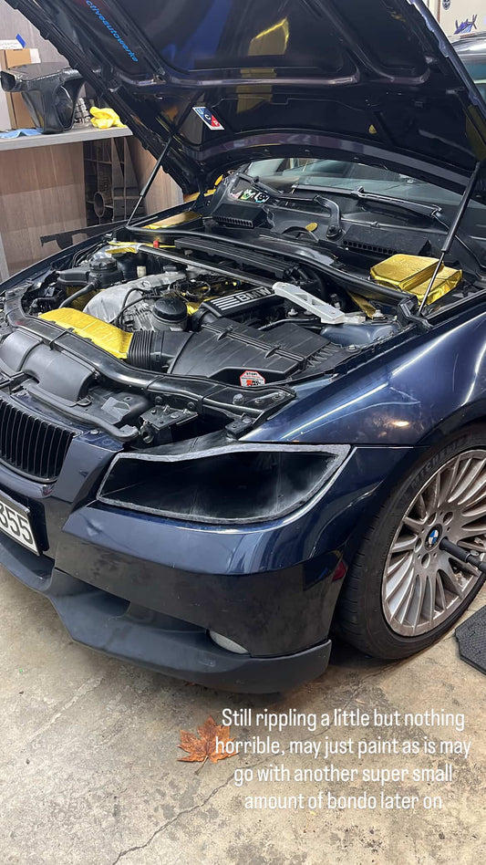 E90 E91 Headlight Intake Assembly | BEH90