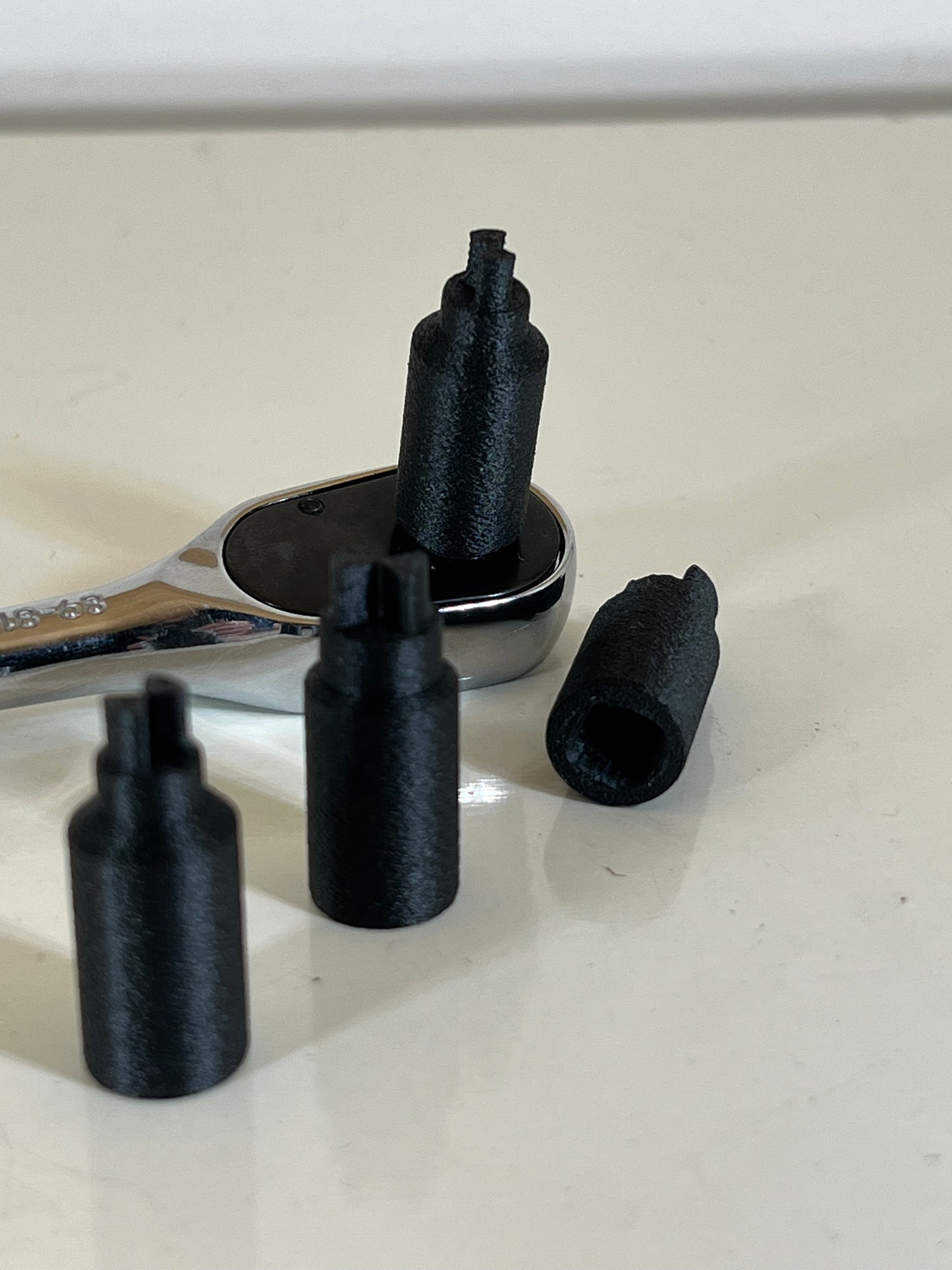 BMW New Screw Socket Key