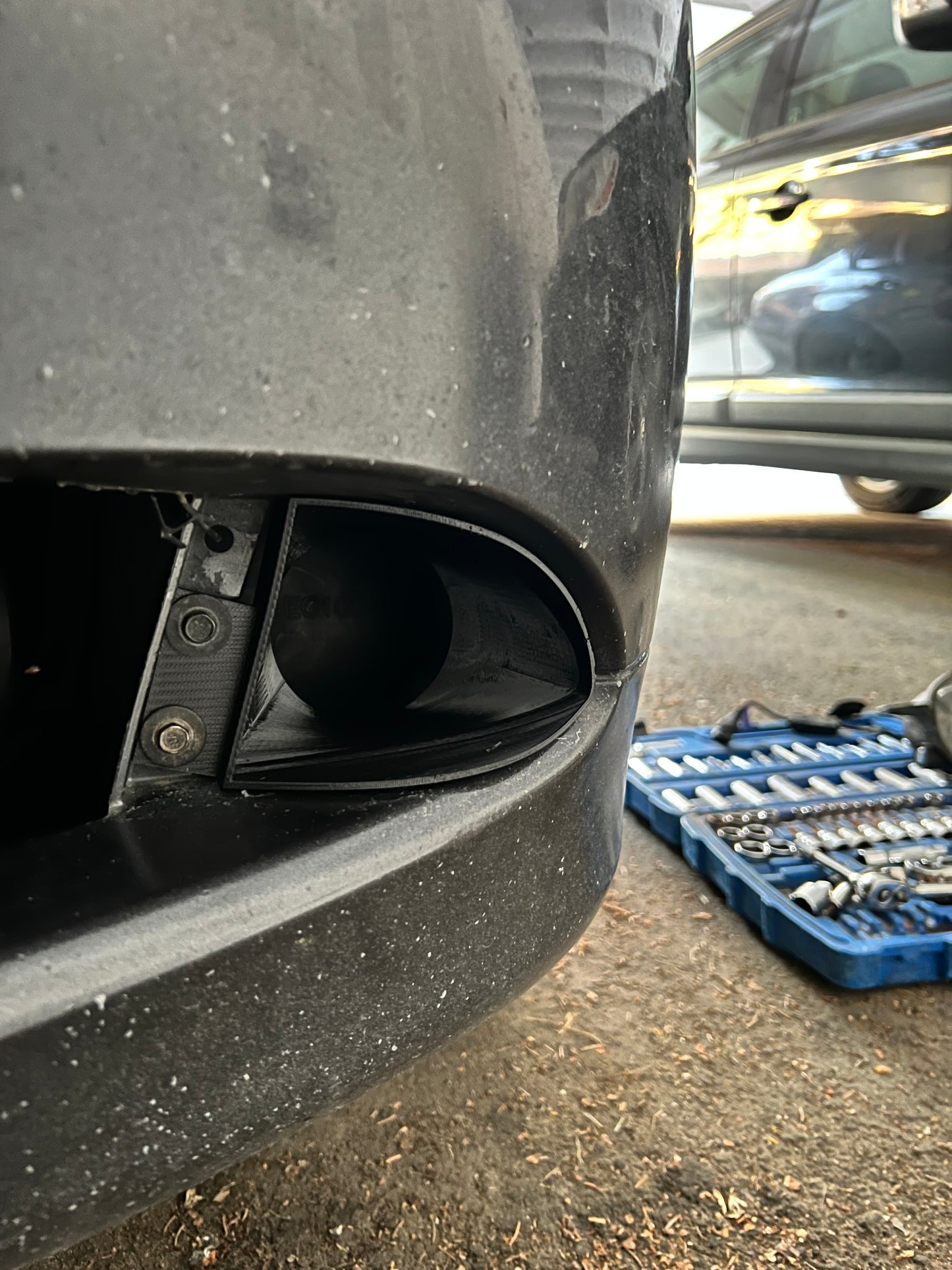 BMW E90 Pre LCI Fog Light Intake Assembly | PLE90