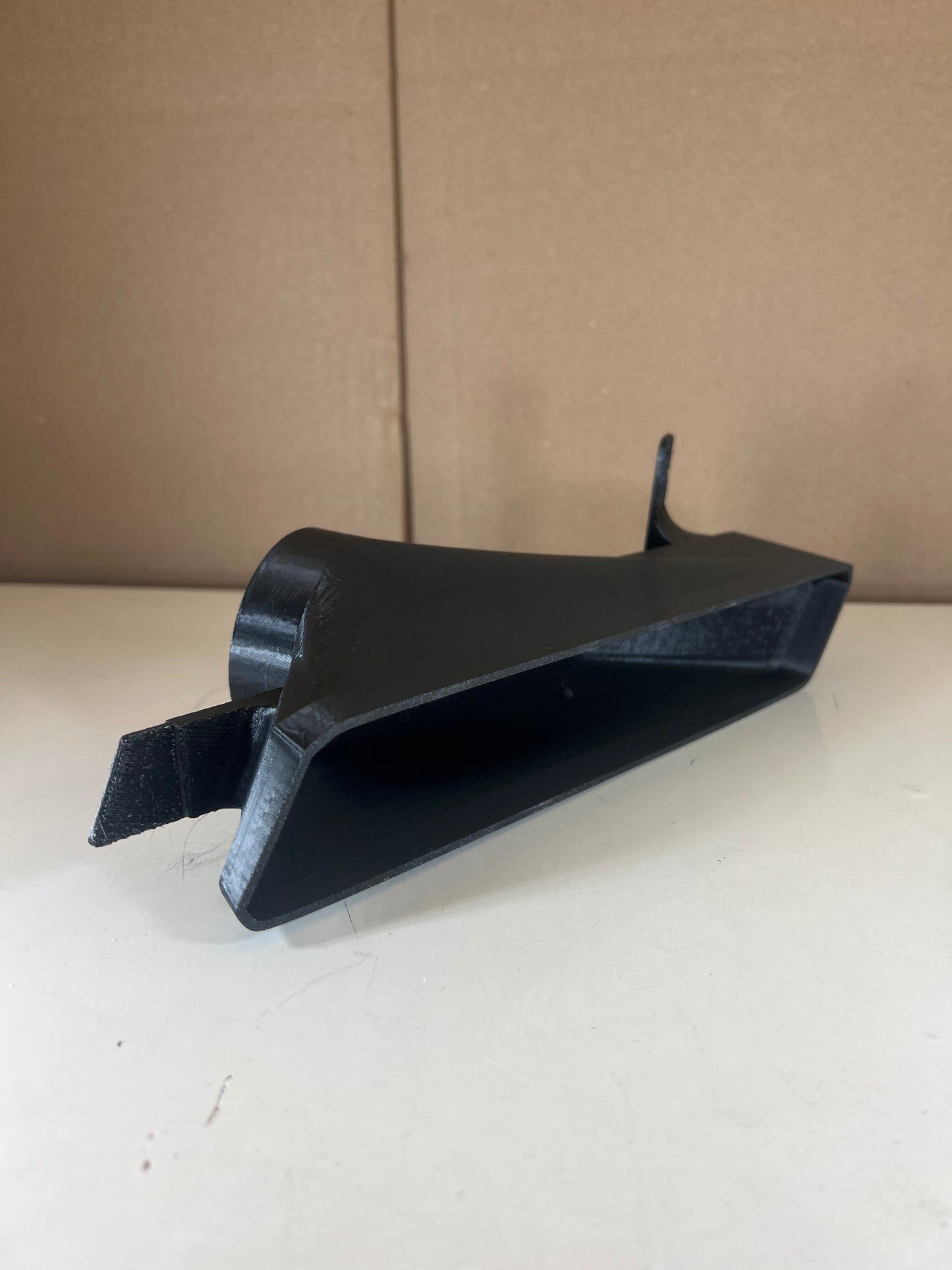 E82 E88 Rectangle Fog Light Intake Assembly | RFI82